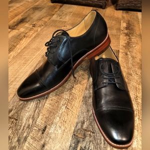 Dress shoes